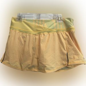 Lululemon Run: Pace Skirt Burning Yellow/Ocean Stripe Mellow Lemon